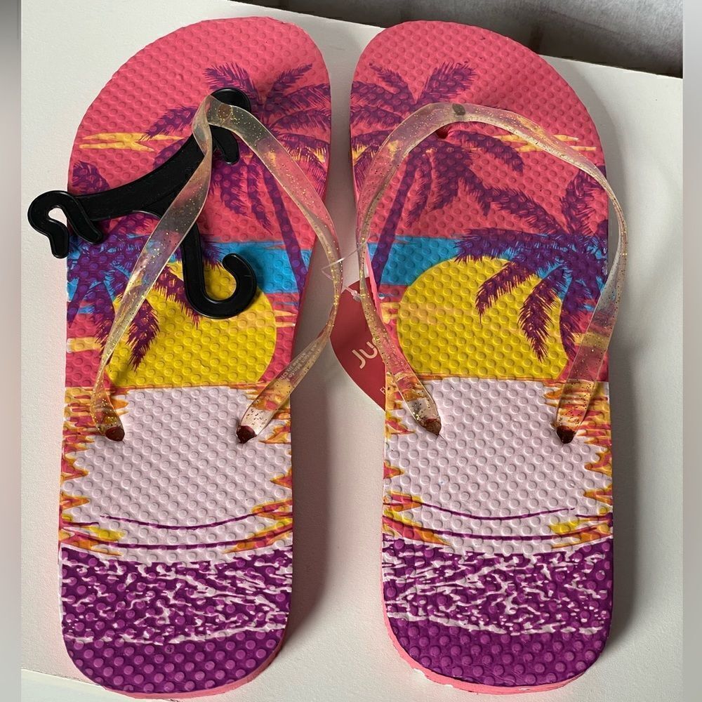 Juncture Women’s (Brand New) Multicolored Flip Flops w/Clear/Gold Straps
